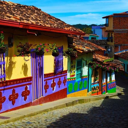 Hotel El Paisaje Guatapé Buitenkant foto